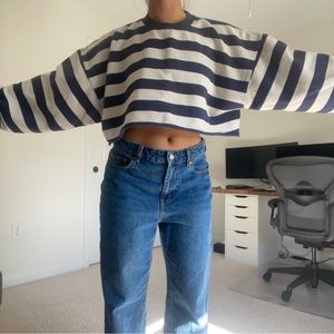 OVERSIZED BRANDY MELVILLE SWEATSHIRT